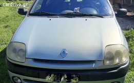 Renault Clio - 2001